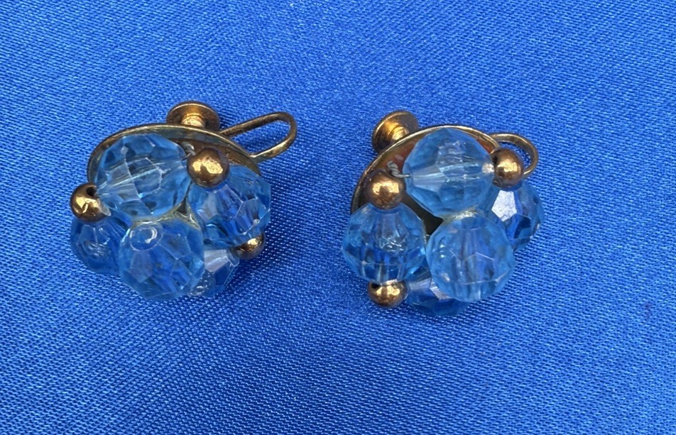 Vtg Cluster Clip & Screw back Earrings 5 Pairs , Japan, Hong Kong C1276