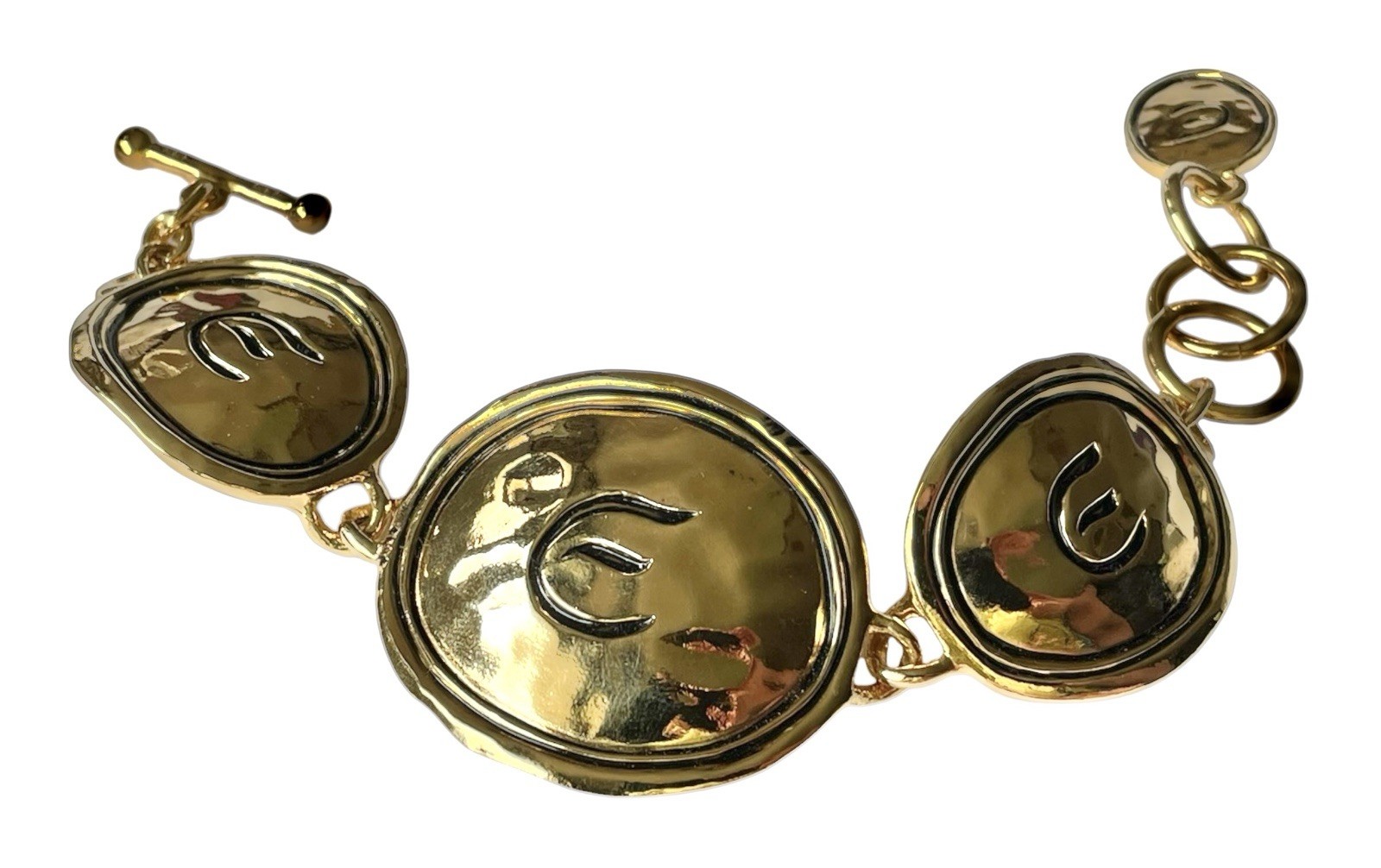 Vintage Elizabeth Taylor Avon Gold Coast E Bracelet Hammered Gold Tone 7.75″