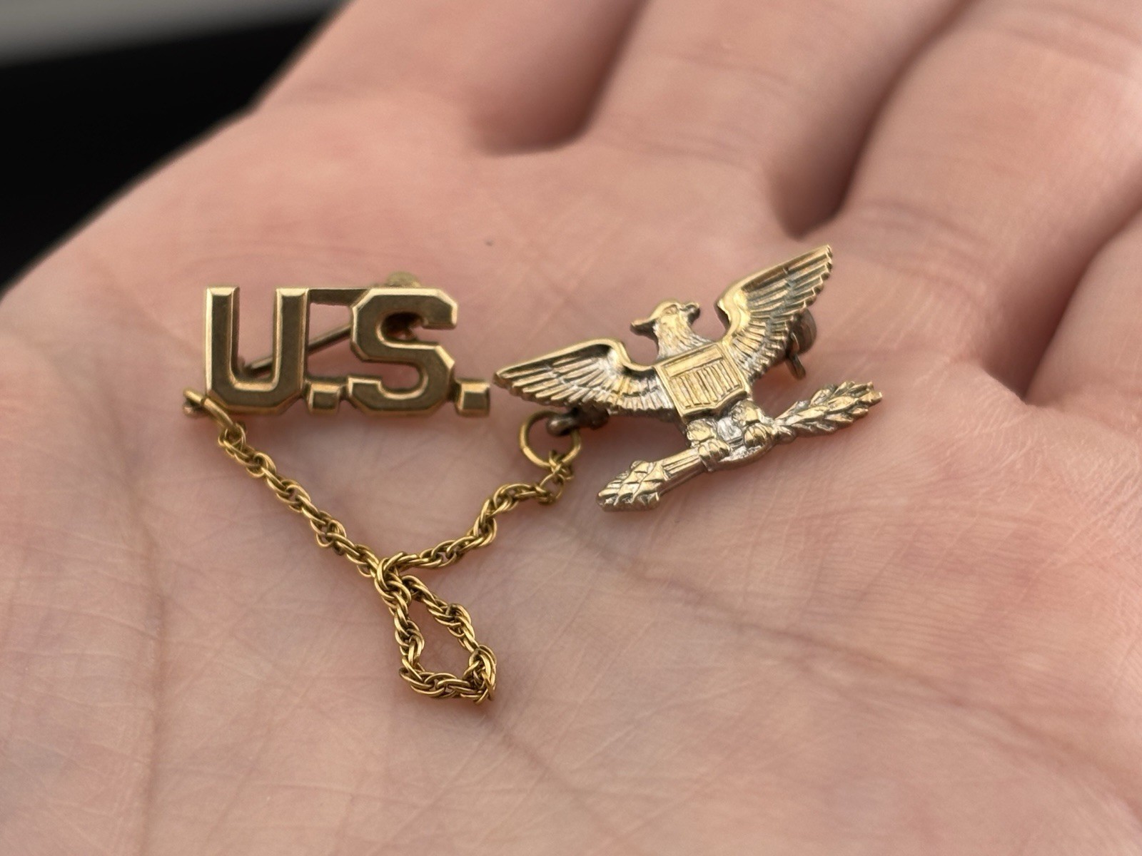 Vintage 10k Yellow Gold US MILITARY PINS Connected w Chain US & Eagle Colonel 2g