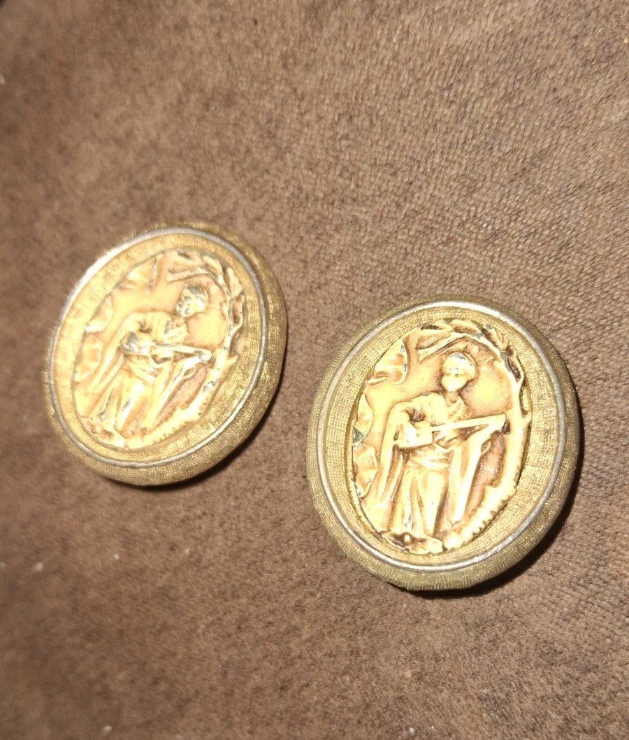 Vintage Enameled Metal MCM Woman Playing Lute Oval Goldtone Clip On Earrings