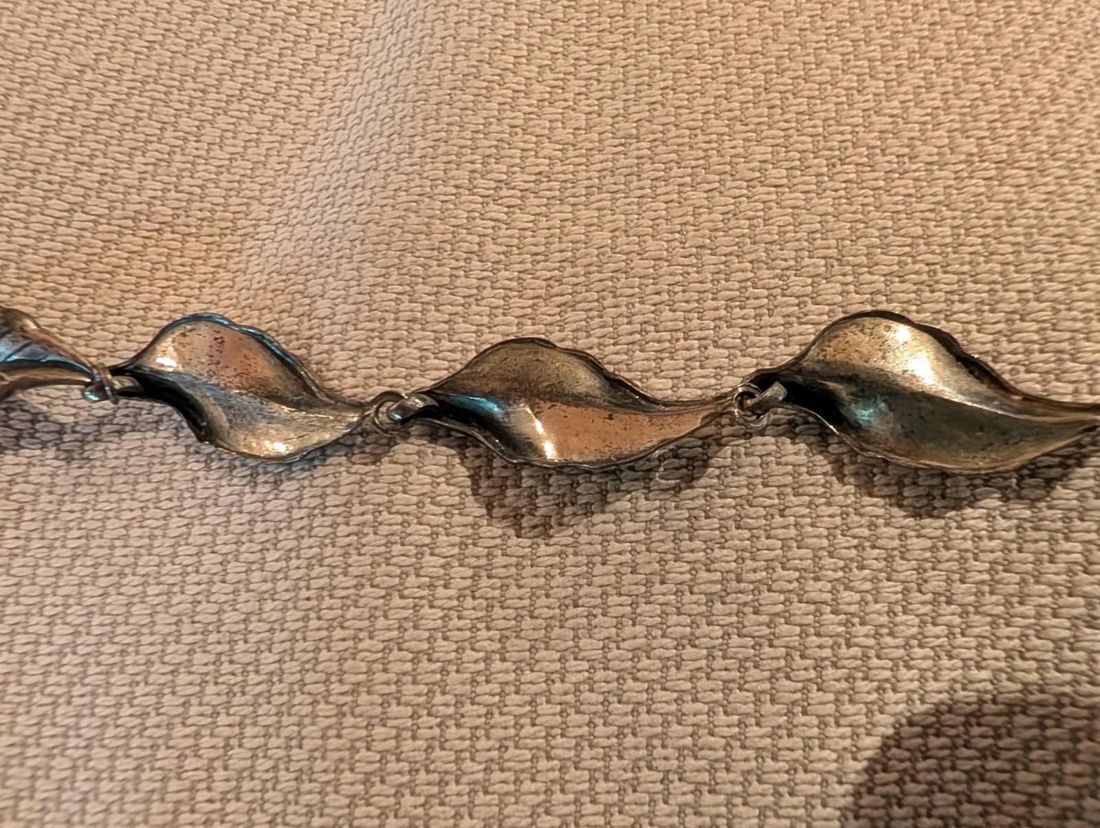 VINTAGE DANECRAFT STERLING SILVER LEAF NECKLACE, 16 GRAMS, SCRAP OR REPAIR