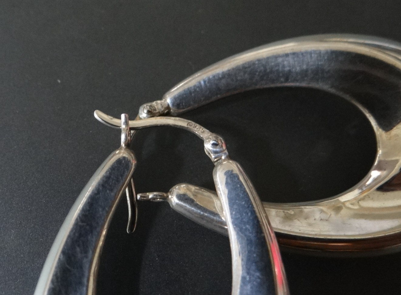 vintage 925 Sterling Silver U shape Hoop Earrings puffy style 1″ wide 5g