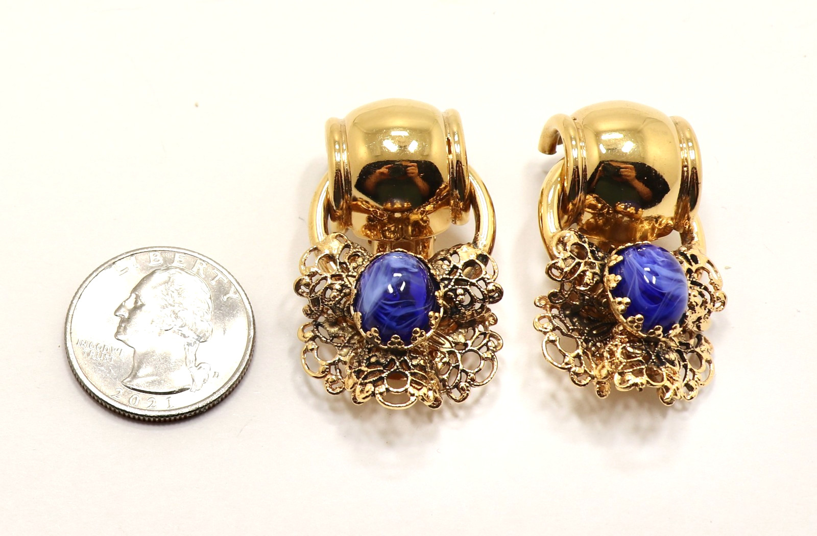 VINTAGE SIGNED JASPER BLUE CABOCHON PORPHYRY FILIGREE CLIP ON DANGLING EARRINGS
