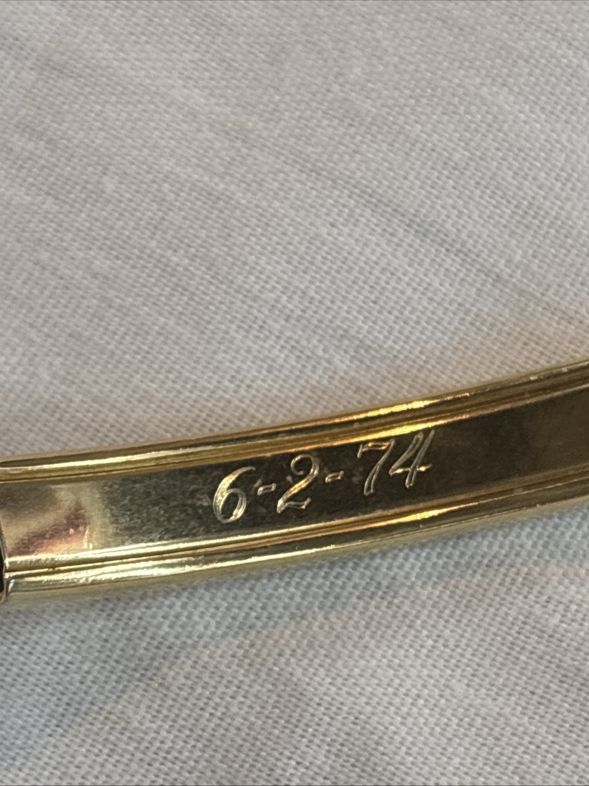 Vintage Speidel ID Bracelet “Mickie” Gold tone 8″ Long Fits a 6” Wrist 6-2-74