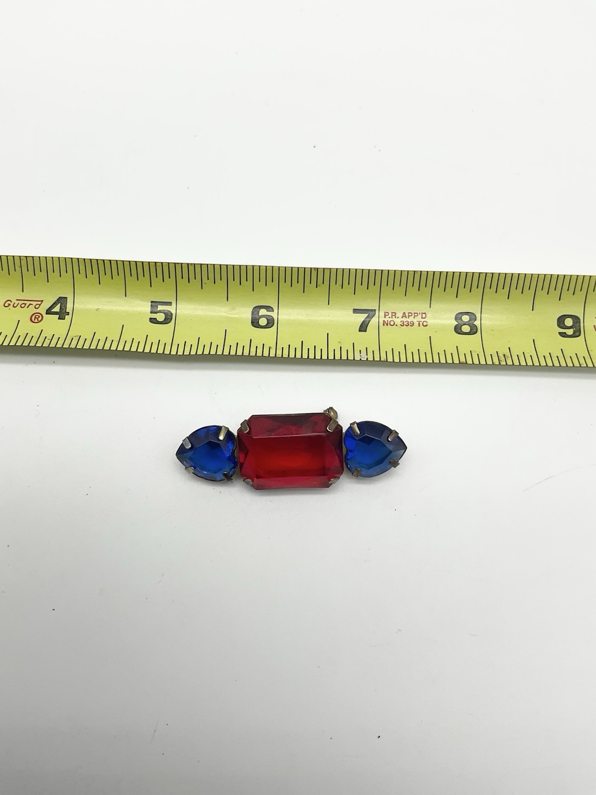 Vintage 1980s Deco red and blue faceted glass Brooch Pin!!Y1