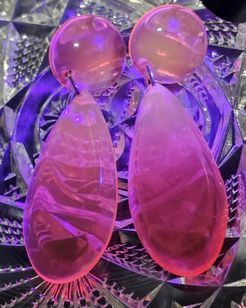 Electric Pink Acrylic Lucite Tier Drop Dangle Stud Earrings 2 1/2″ Long