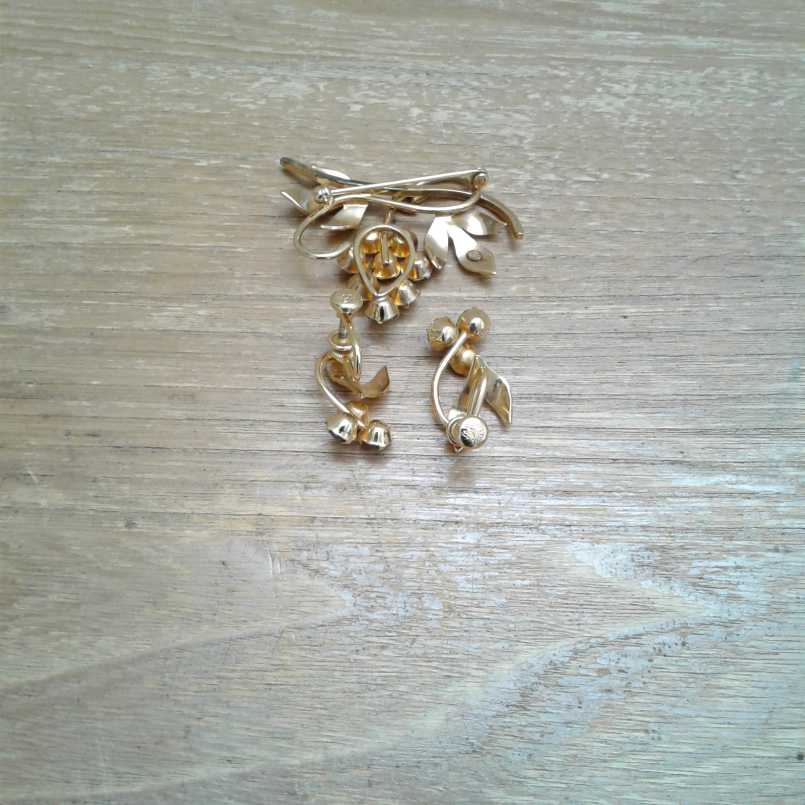 Vintage Amethyst Van Dell 12kt Goldfilled Pin and Earrings Set in Original Box