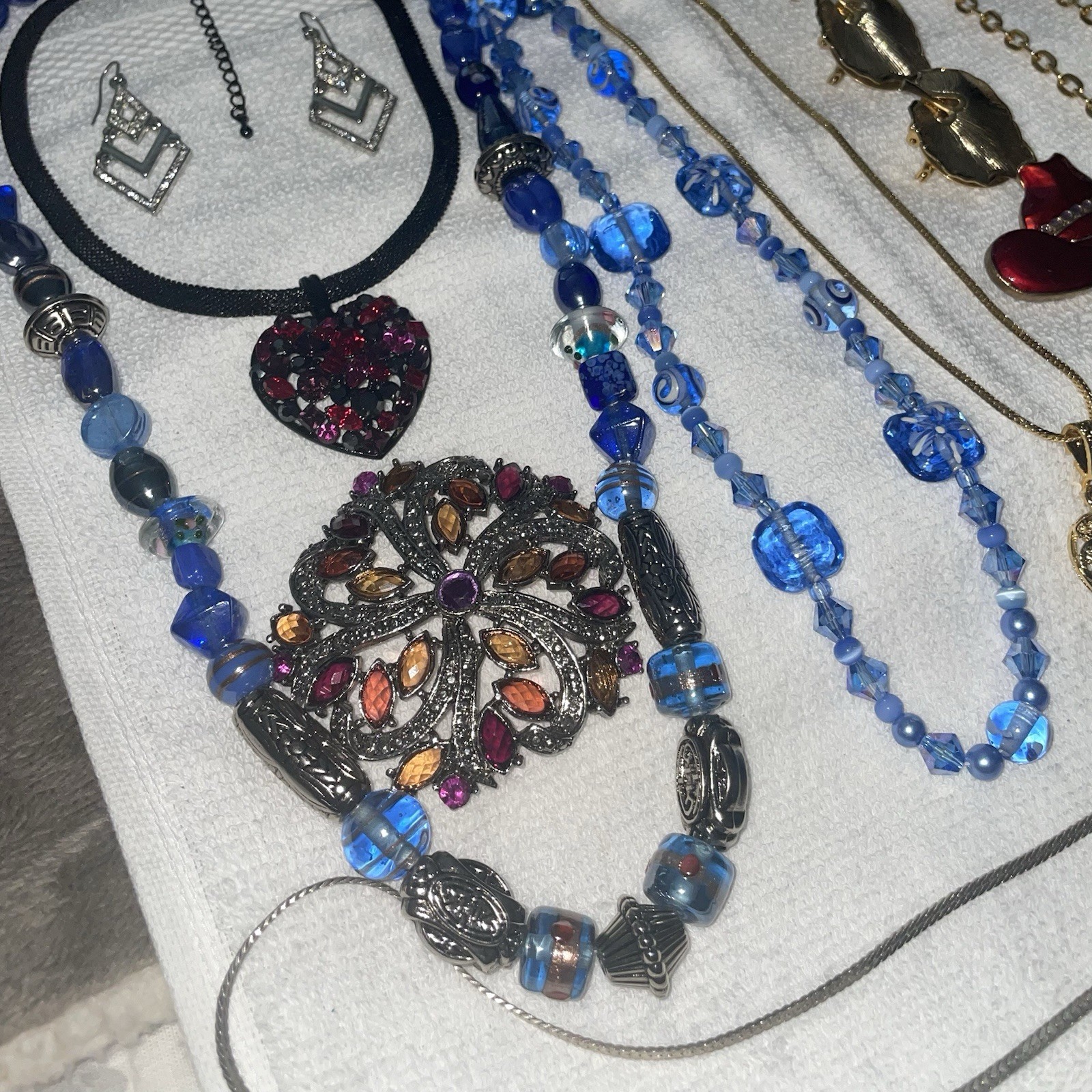 17pc Vintage Jewelry & Pin Lot Rhinestone Crystal Beads Gold-Silver Color Metal
