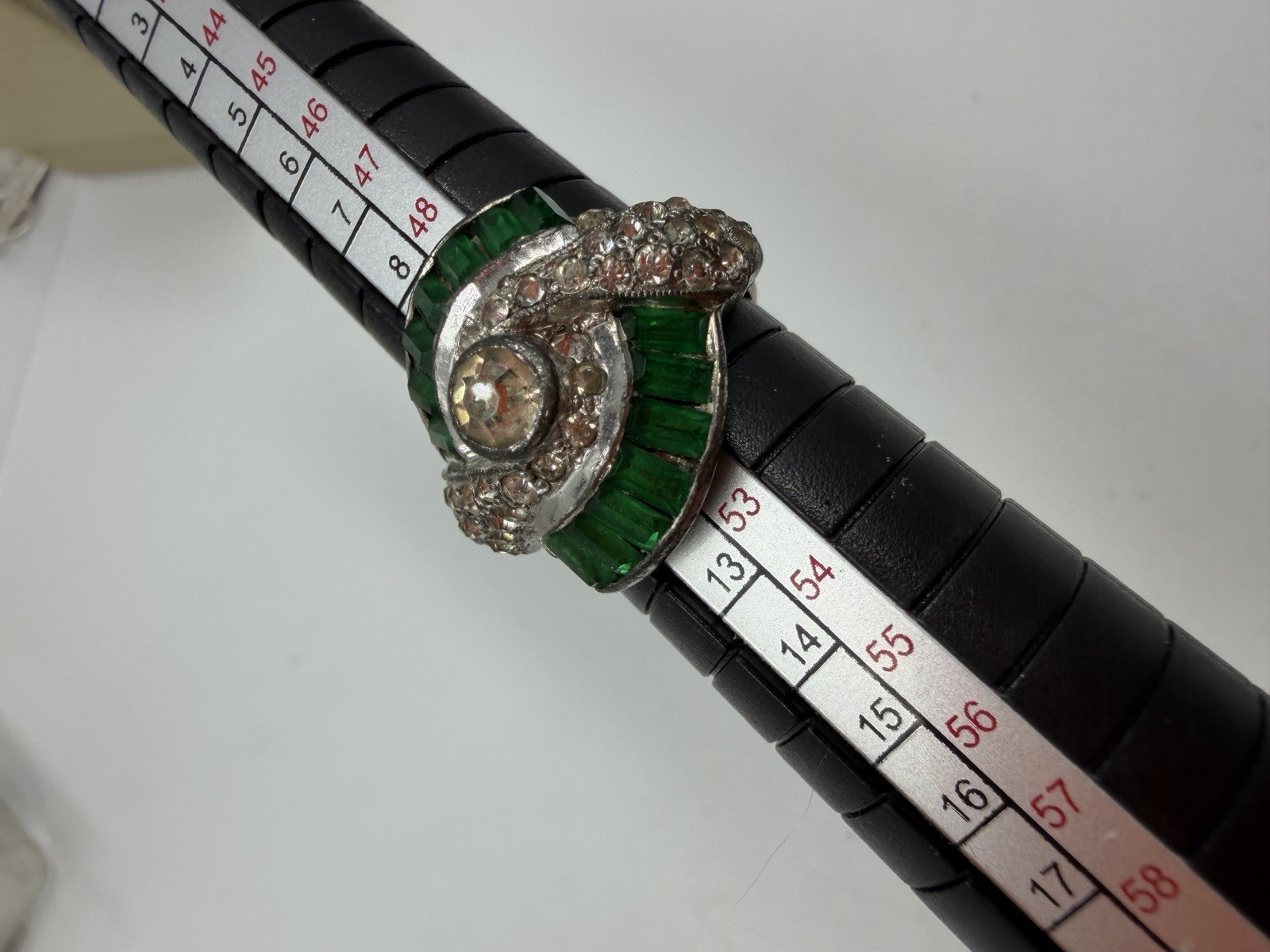 Vintage Ring Rhinestone Costume Green Cocktail Baguette Estate Size 6