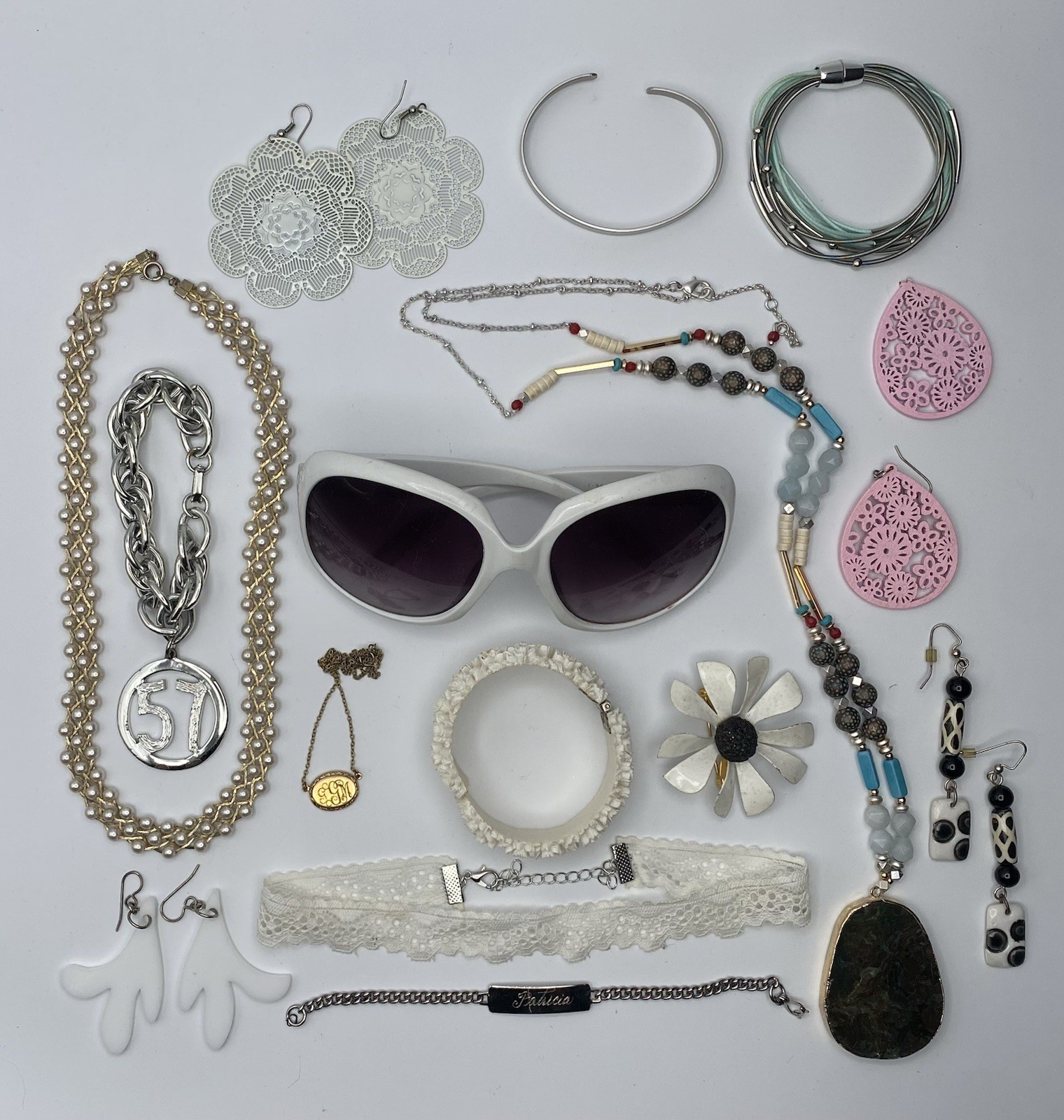 Vintage To Now Curated Costume Jewelry & Accessories Lot: White Party! 15 Pieces