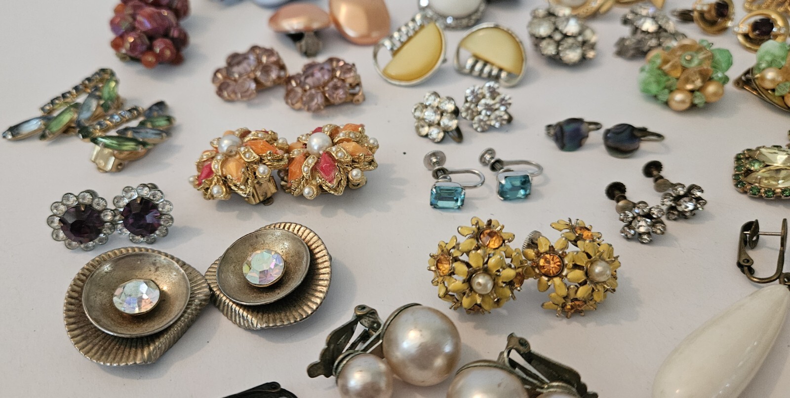 VTG Earrings Clip & Screwback Lot x33 Japan, Germany, Hong Kong Alice Caviness.