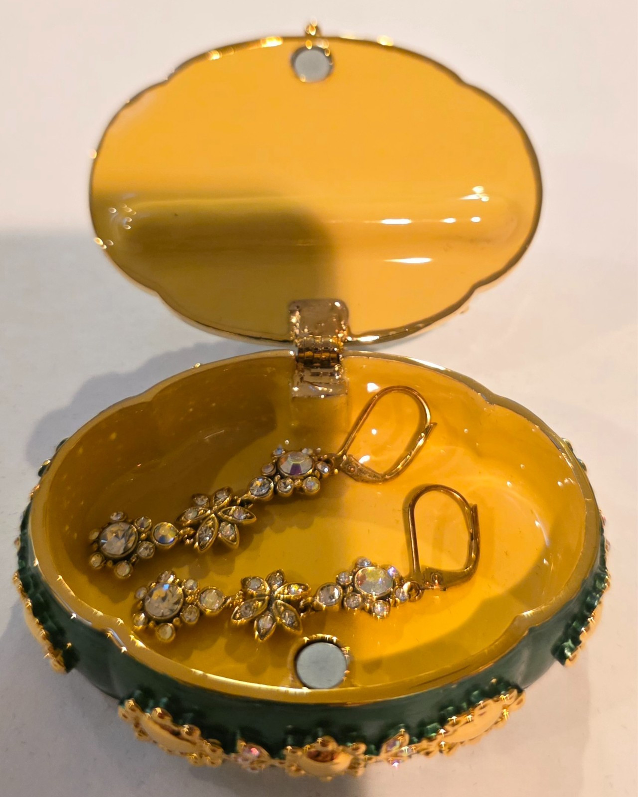 joan rivers jeweled secrets keepsake box Royal Dream brooch earrings pin