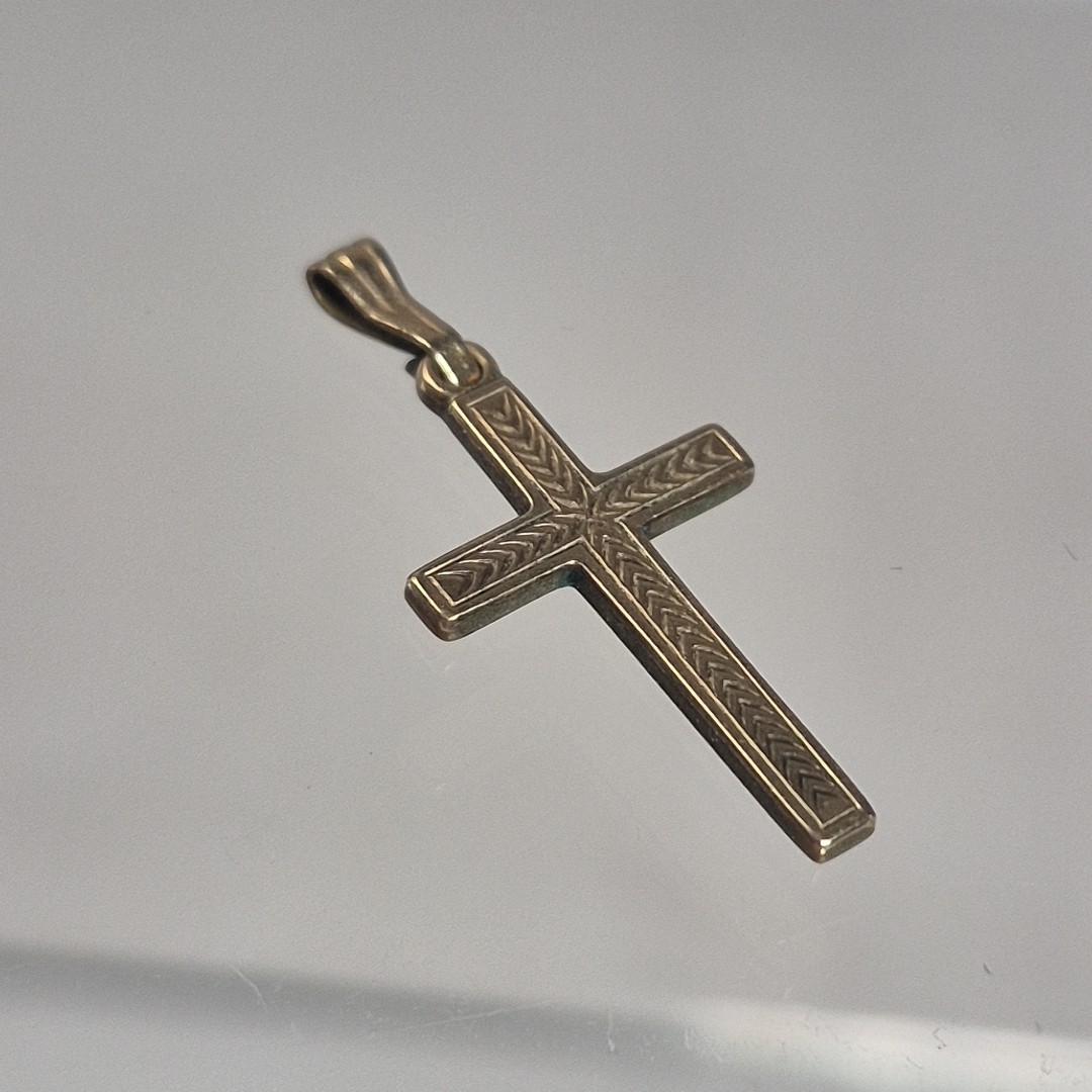 Vtg 1/20 12KGF Gold Filled Engraved Cross BAB Pendant