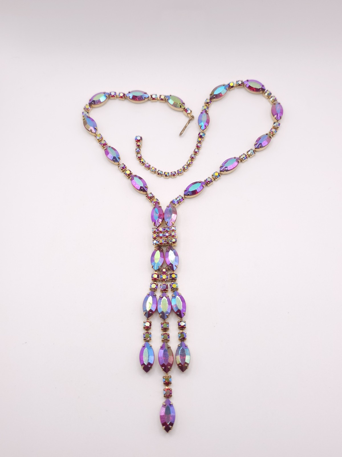 Stunning VTG Fuchsia Aurora Borealis Rhinestone Lavalier Drop Necklace