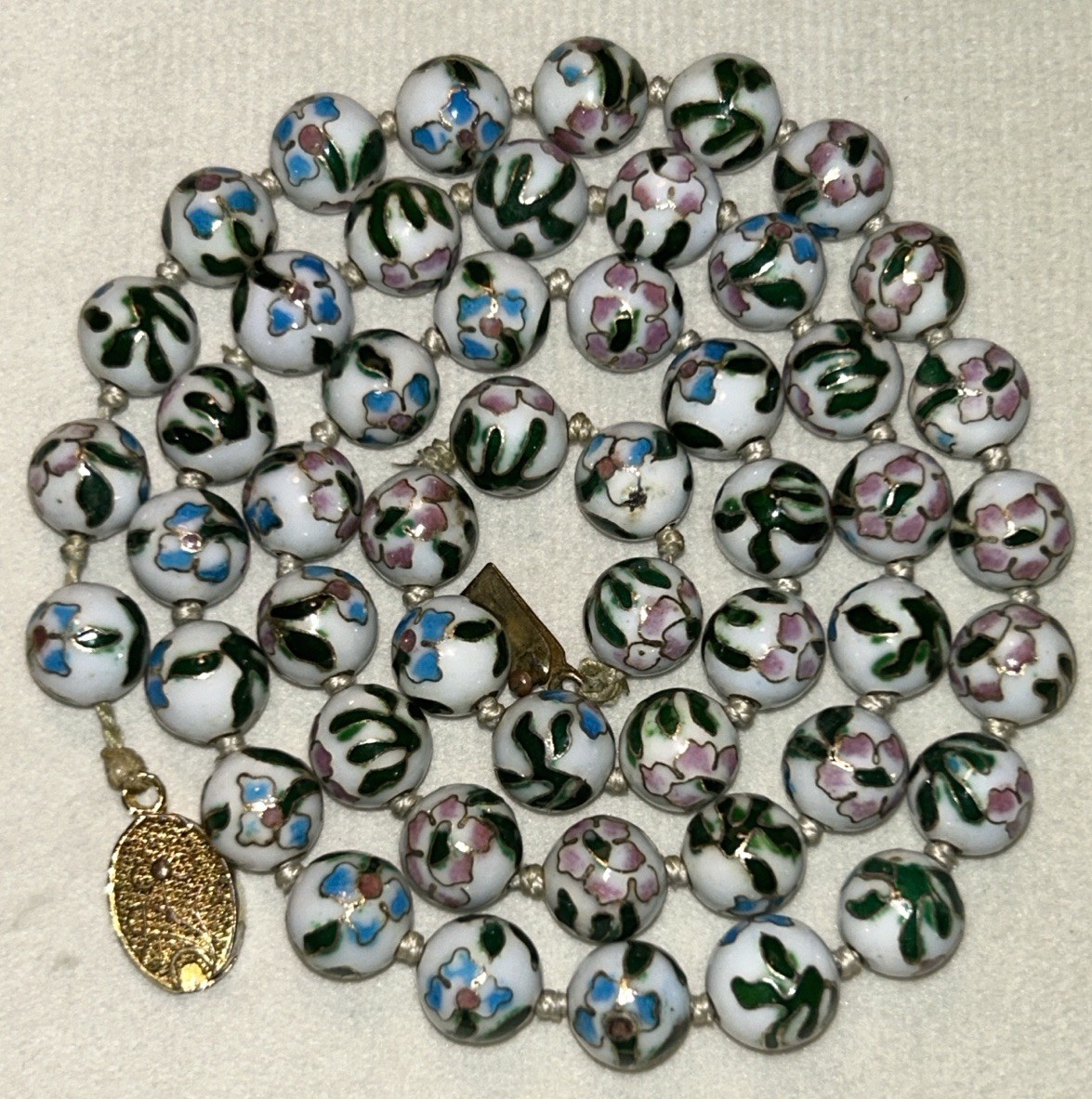 Vintage Cloisonné Enamel Beaded Necklace White Floral Hand Knotted 24” 1960s MCM