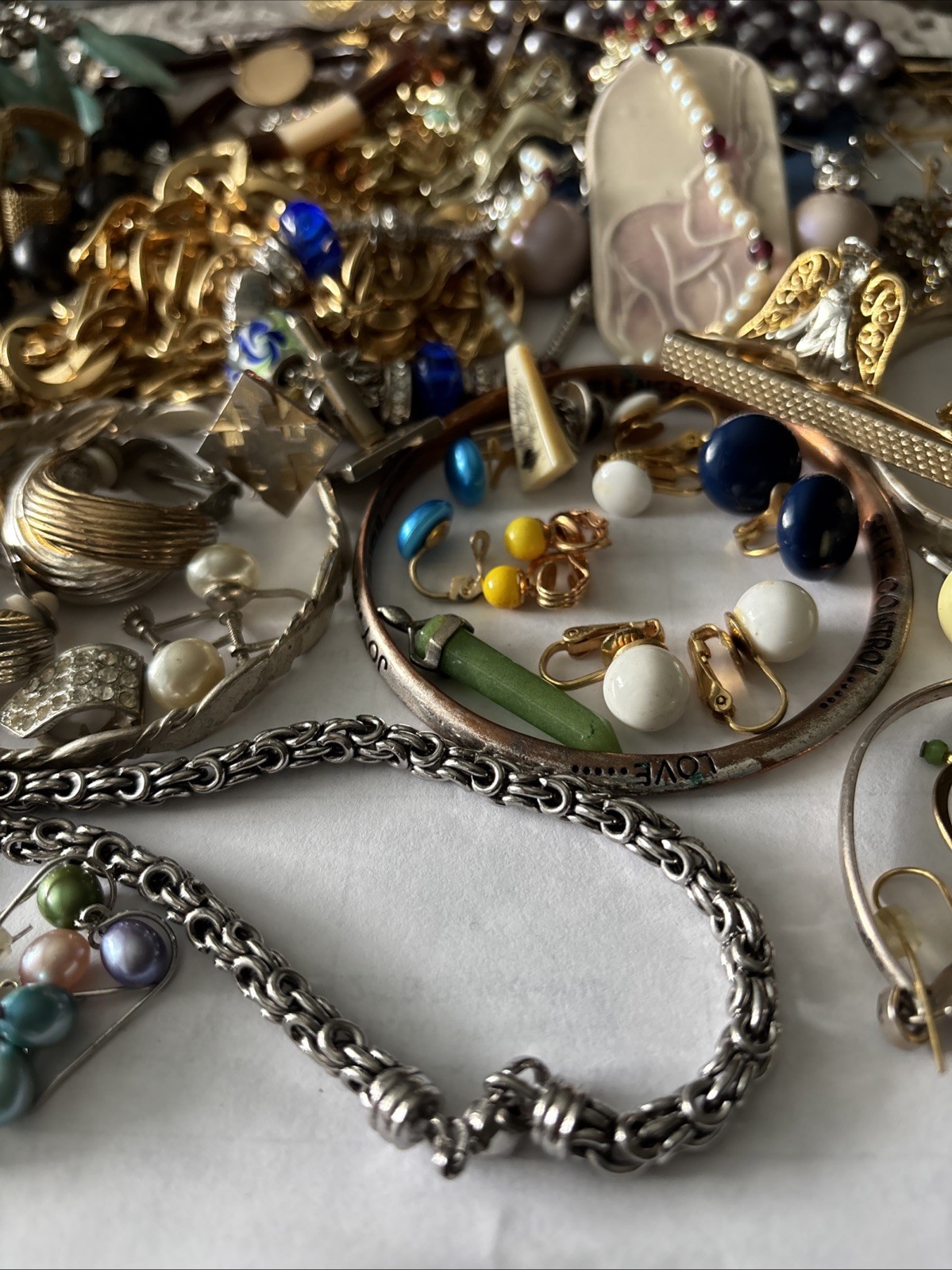 Lot Of Vintage Jewelry 50 ++ Pieces. Reseller Lot Some Signed. Not Tested.