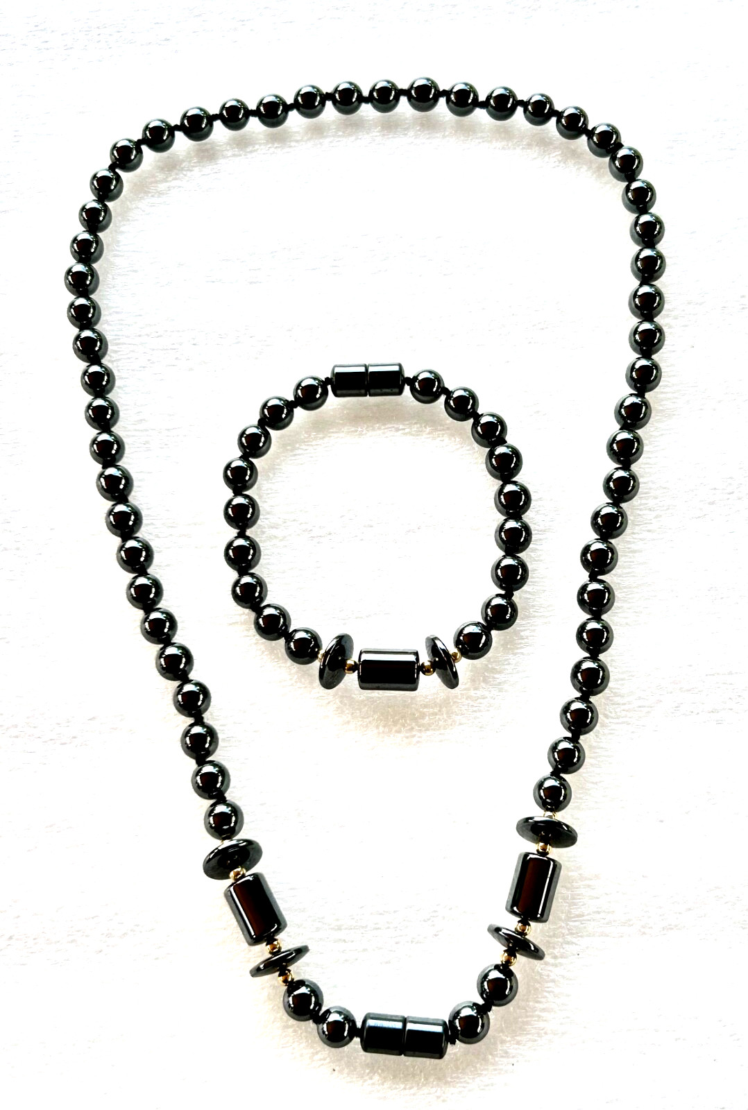 VINTAGE SET HEMATITE STONE BEADED 23″ NECKLACE & 8.25″ BRACELET – HAND KNOTTED