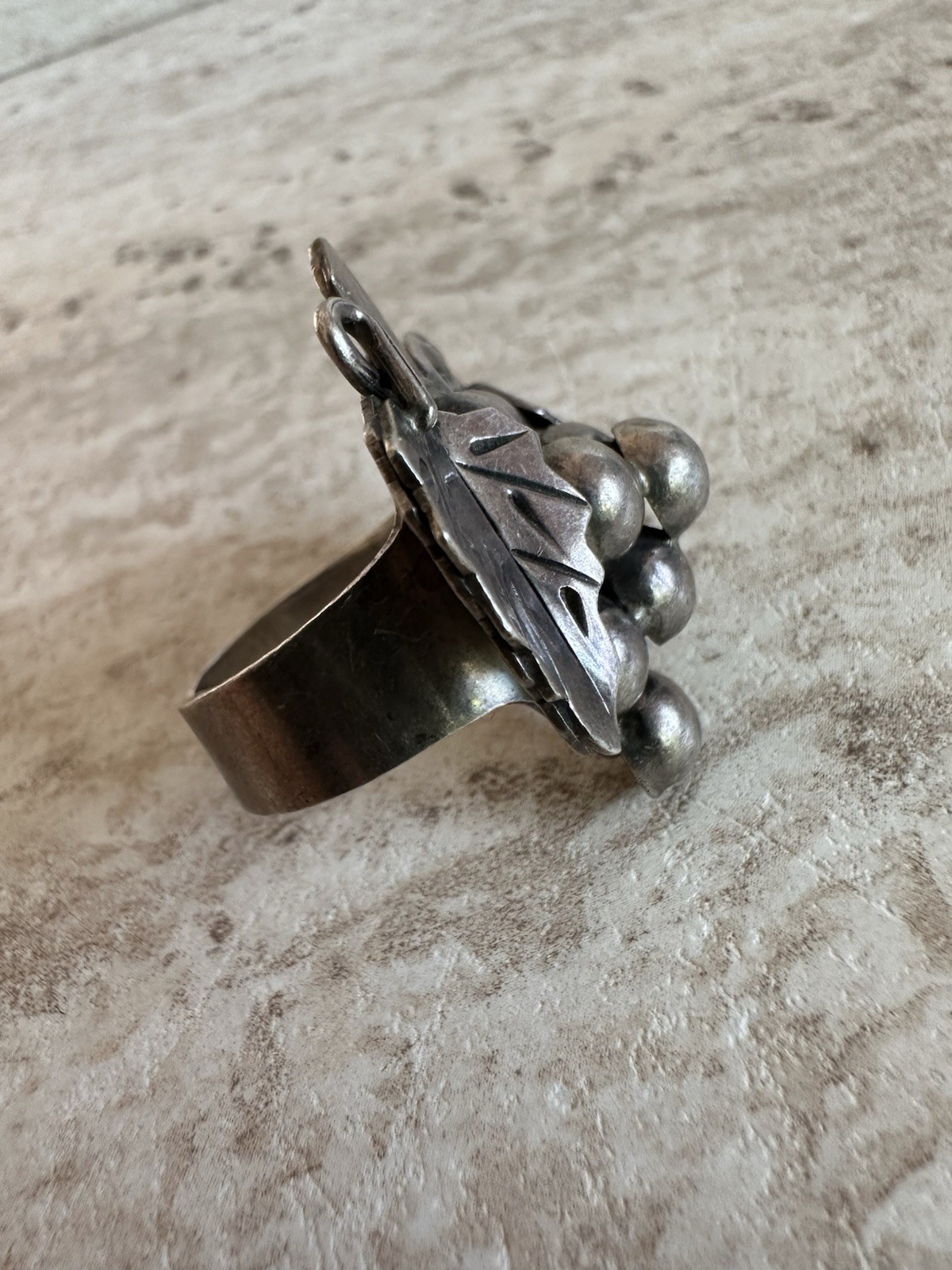 925 Sterling Silver Mexico Vintage Grape Cluster Leaf Ring