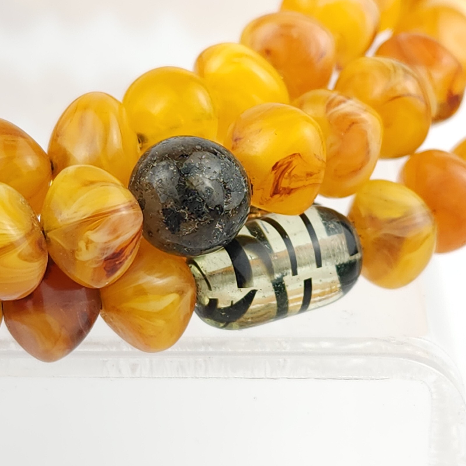 Vintage Amber Tone Memory Wire Choker Necklace Fluorescent Glass & Gemstones 56g