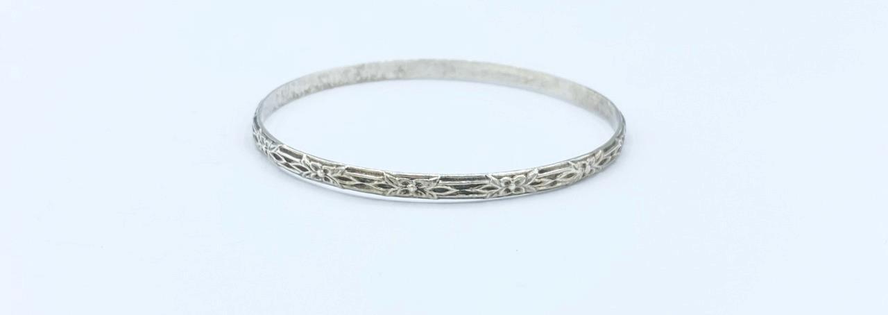 Charming Vintage Sterling Silver Danecraft Felch Floral Bangle Bracelet