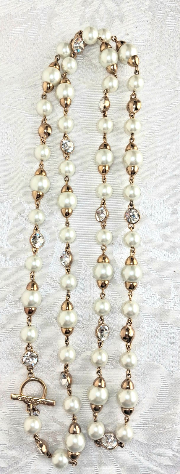 Vintage Givenchy pearl and crystal statement Rich mom necklace Ivory gold 20 in