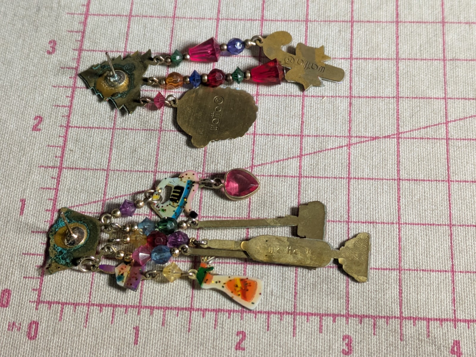 Vtg 80s (2) Watta KCFA Laundry Christmas Santa Earrings Lunch At The Ritz -like