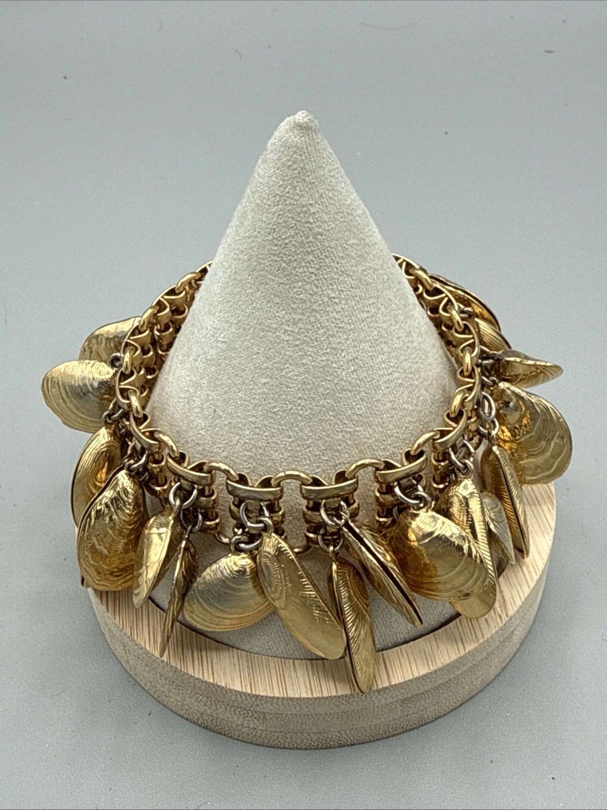Napier Eugene Bertolli Clam, Oyster & Mussel Shell Gold Tone Charm Bracelet 1980