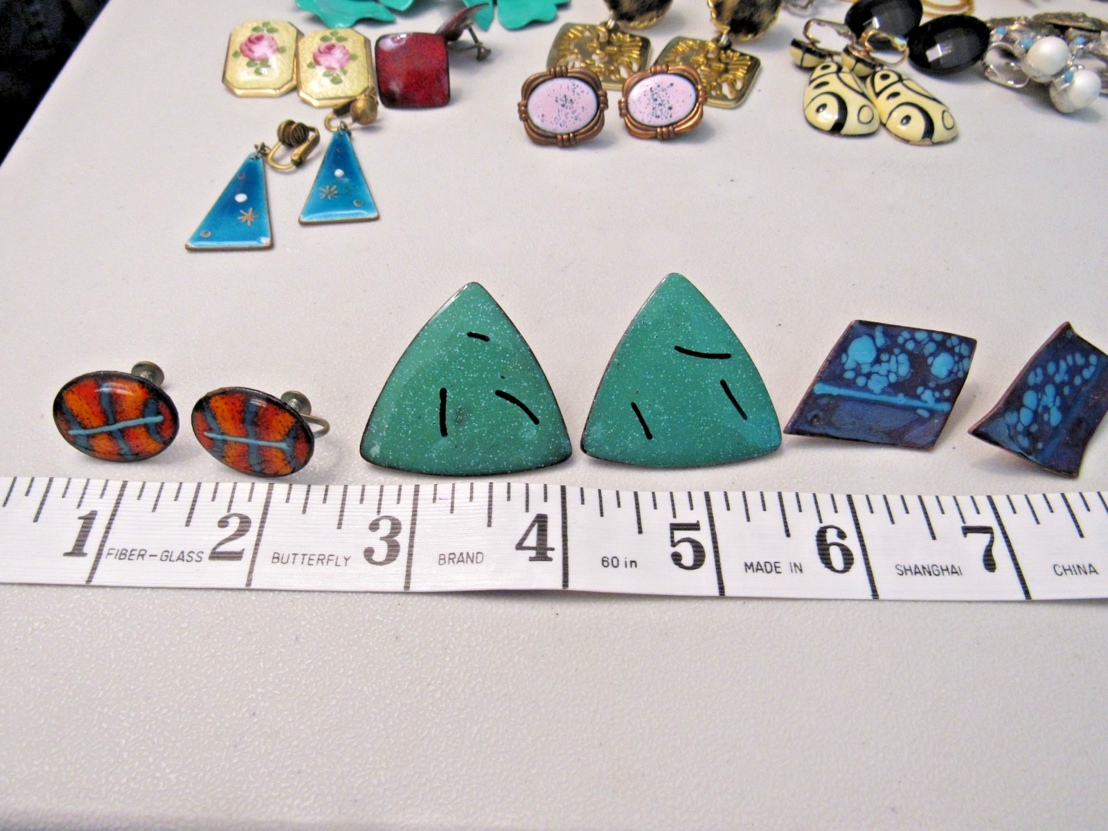LOT OF 33 VINTAGE EARRINGS CLIP SCREWBACK ENAMEL RHINESTONE EISENBERG SARAH COV