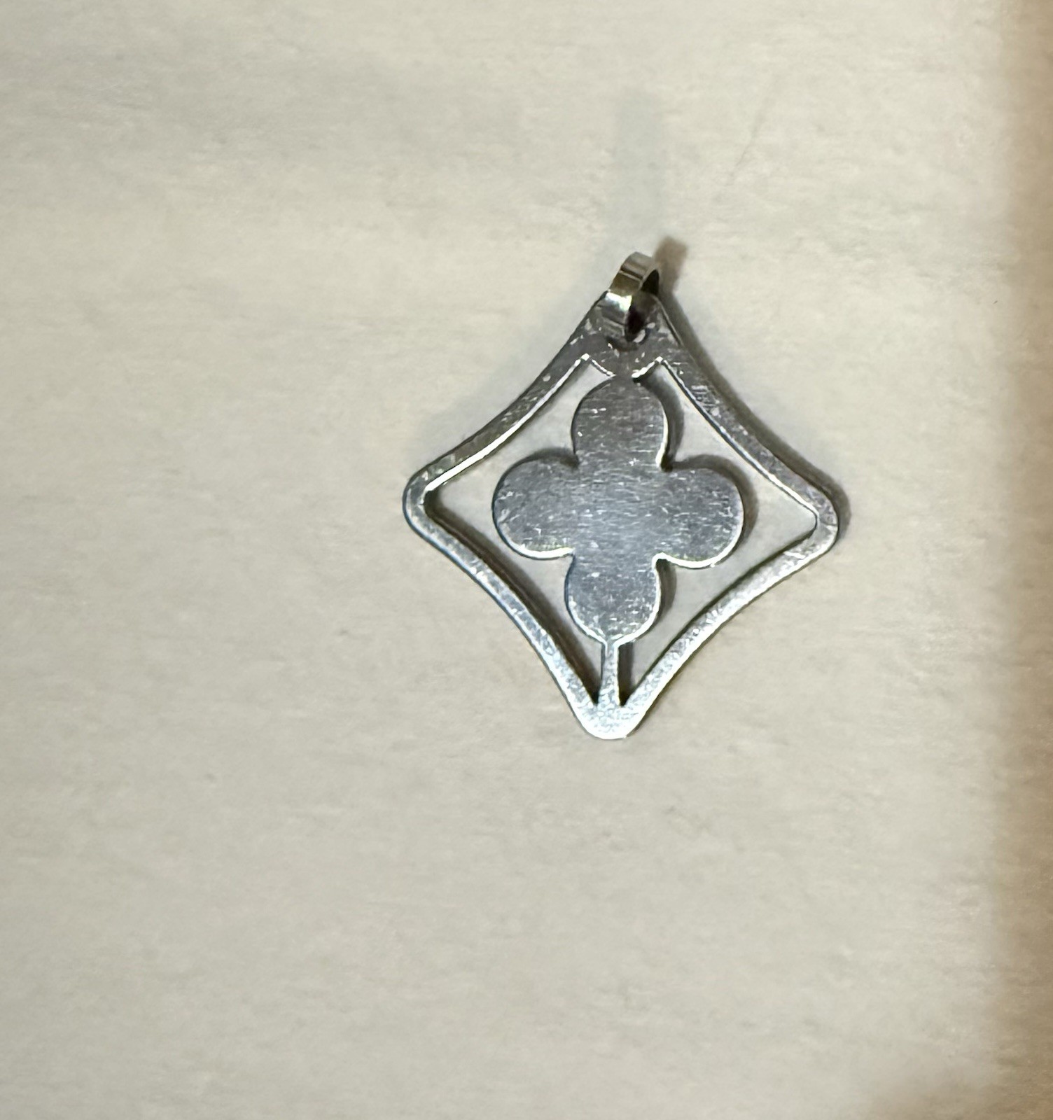 Vintage Quatrefoil 4-Leaf Good Luck Necklace Charm Nickel Free Stainless Steel