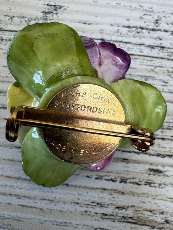 VTG Cara China Pansy Floral Brooch