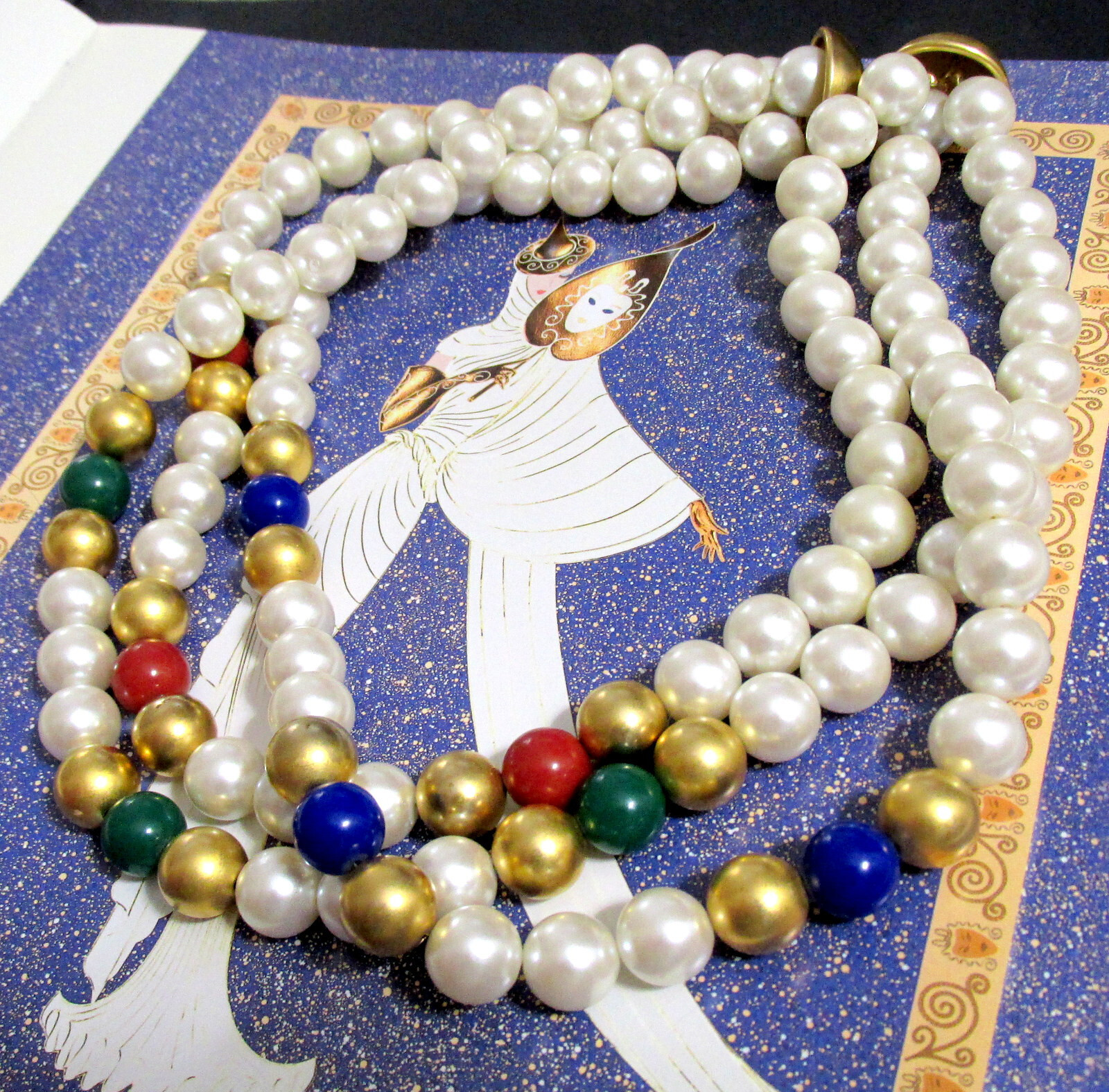 VTG RUNWAY BOOK PIECE NAPIER 3 STRAND FAUX PEARL/BEAD NECKLACE GP “Scarborough”