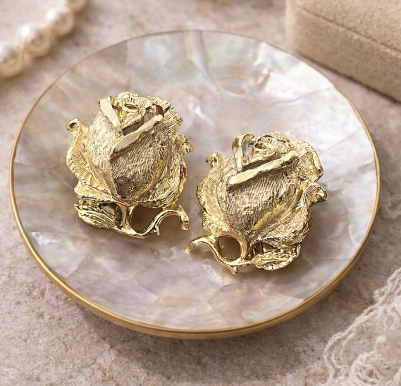 Vintage Rose Bud Gold-tone Clip Earrings Brushed Botanical Floral