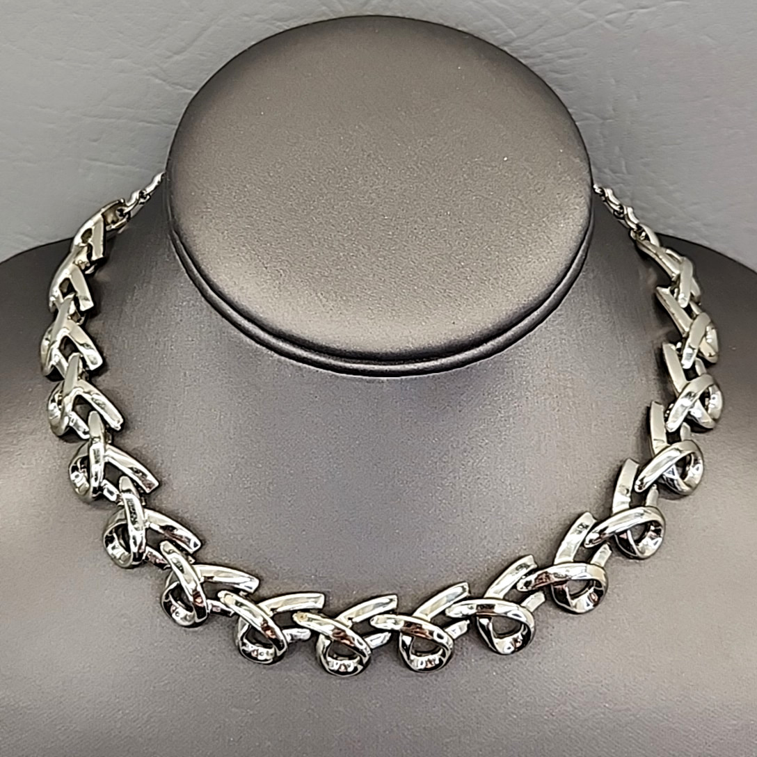 Vintage Linked Necklace Looped Chain Choker 15″ READ