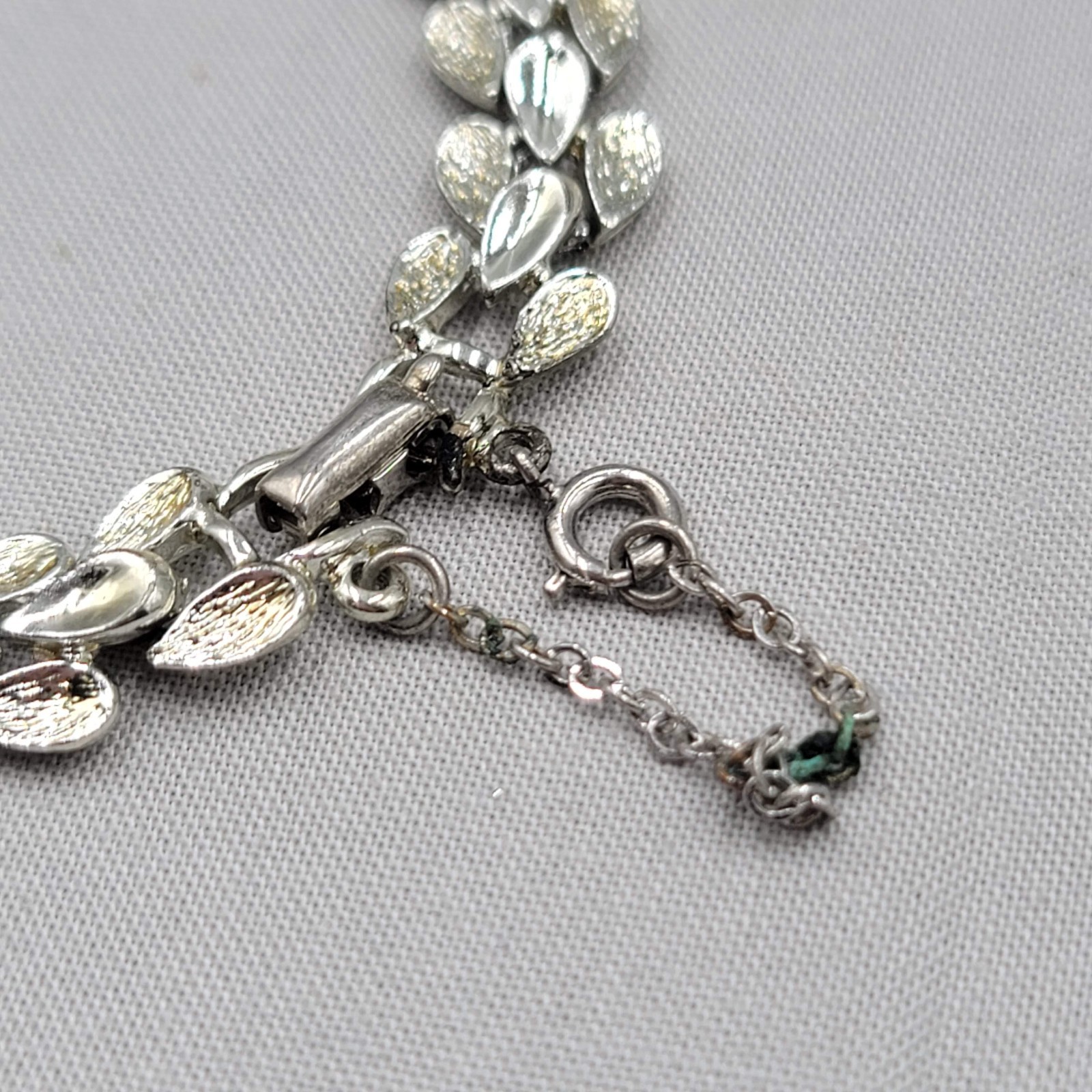 Vintage Coro Silver tone Panel Bracelet Safety Chain 6.75″