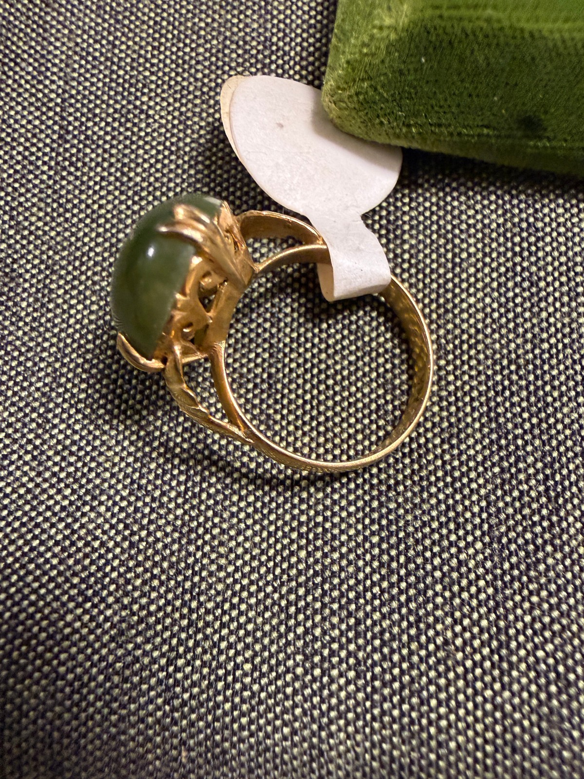 Vintage SOLID 14KT Gold Stamped Jade Ring Size 7 3.98g New Old Stock!