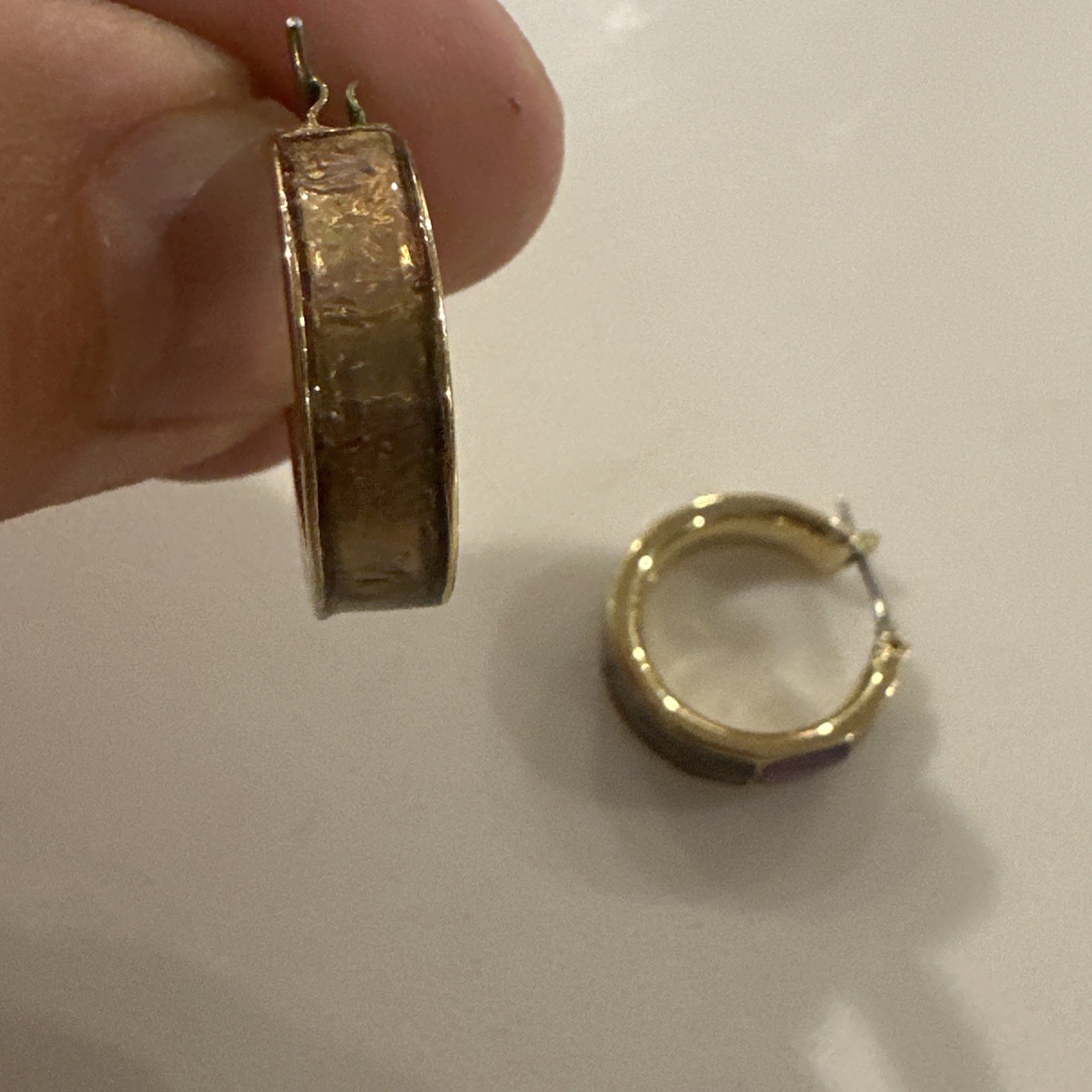Liz Claiborne “LC” Signed Multi-Colored Glass Stone Gold Hoop Earrings VTG