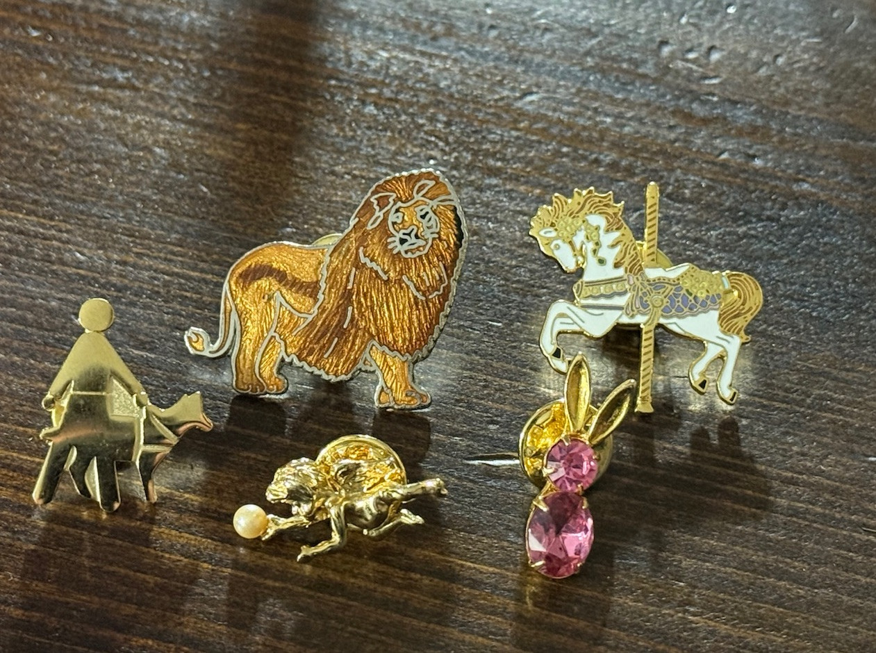 Vintage Gold Lion Horse Rabbit Cherub Brooch Pin Lot Of 5 See Pictures For Wear