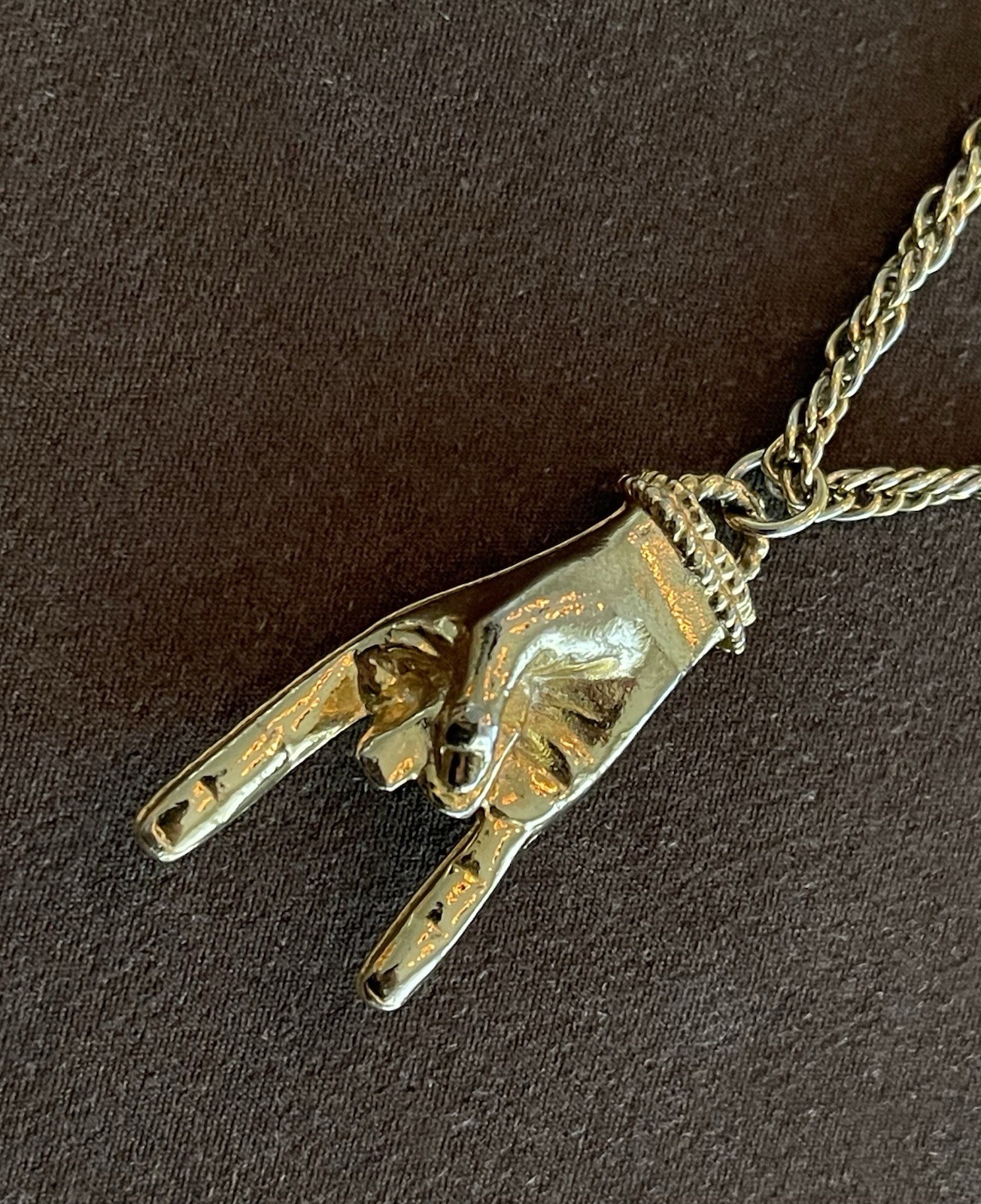 Vintage Gold Tone Italian Mano Cornuto Pendant Good Luck Charm Necklace