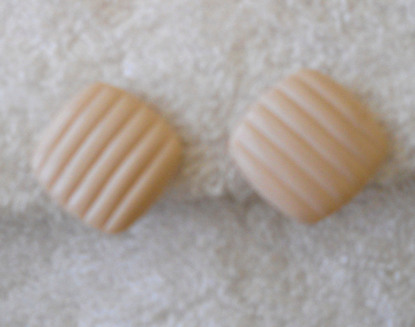 Avon Clip On Earrings Creamy Plastic Modern Art Deco Nickel Free 1980’s True VTG