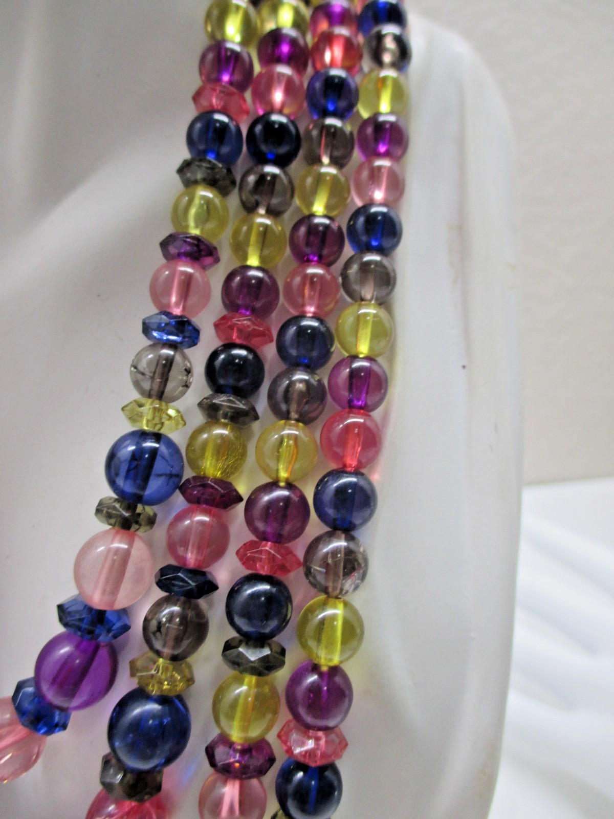 Vintage Multicolor Beaded Necklace and Bracelet Set