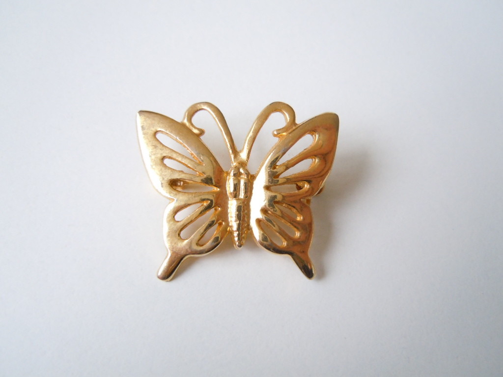Butterfly Brooch Metal Fashion Jewelry 7.2 G / 2.7 X 3.1 Cm