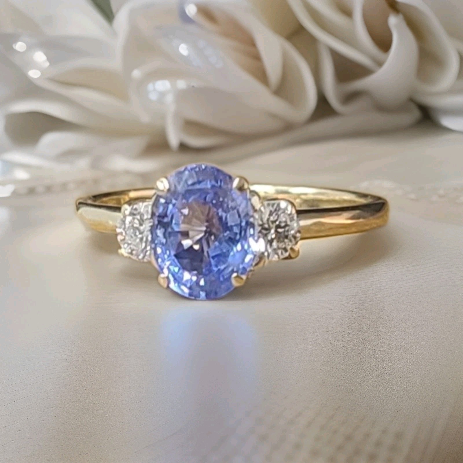 Vintage 14K Yellow Gold Engagement ring 1.55ct.Natural Blue Sapphire Oval Cut