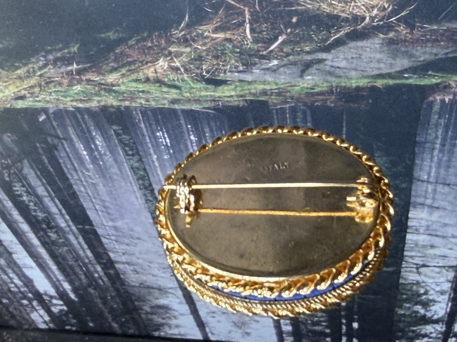 Vintage Italian Micro Mosaic Daisy Flower Floral Gold Tone Oval Pin Brooch