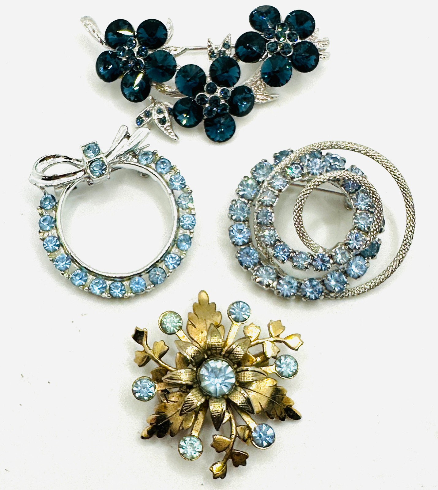 Lot 4 Sparkly Light Sapphire Blue Silver Gold Tone Flower Round Pins Brooches
