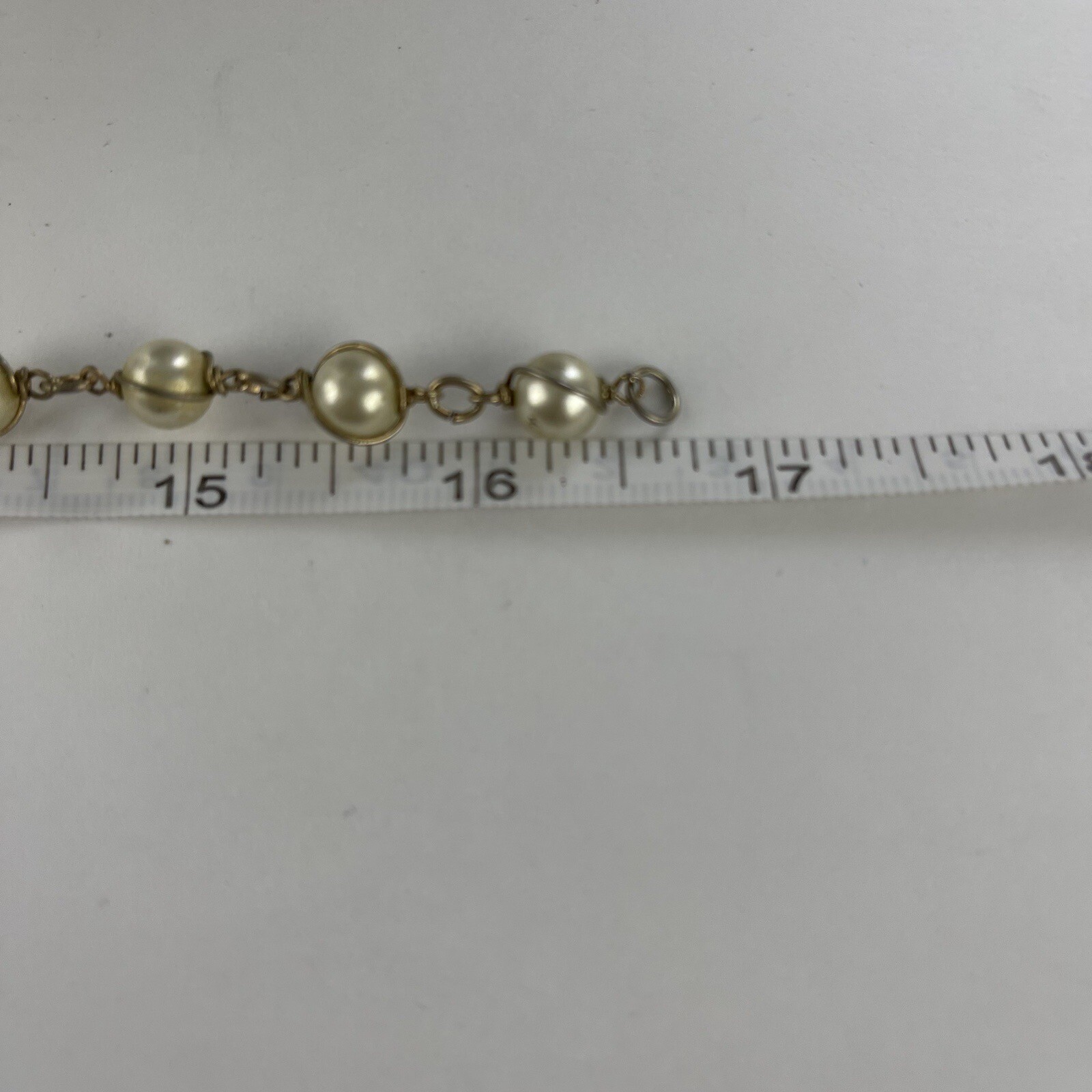 Sarah Coventry Gold Tone Wire Wrapped Faux Pearl Necklace 18″Vintage