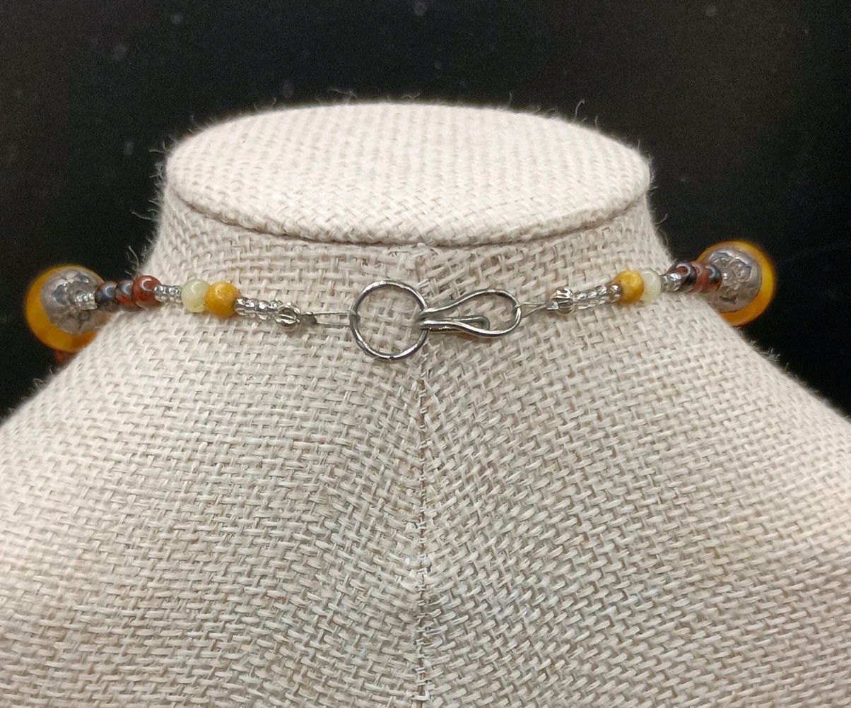 Vintage Golden Brown Glass Teardrop Beaded Necklace Silver Tone 22″