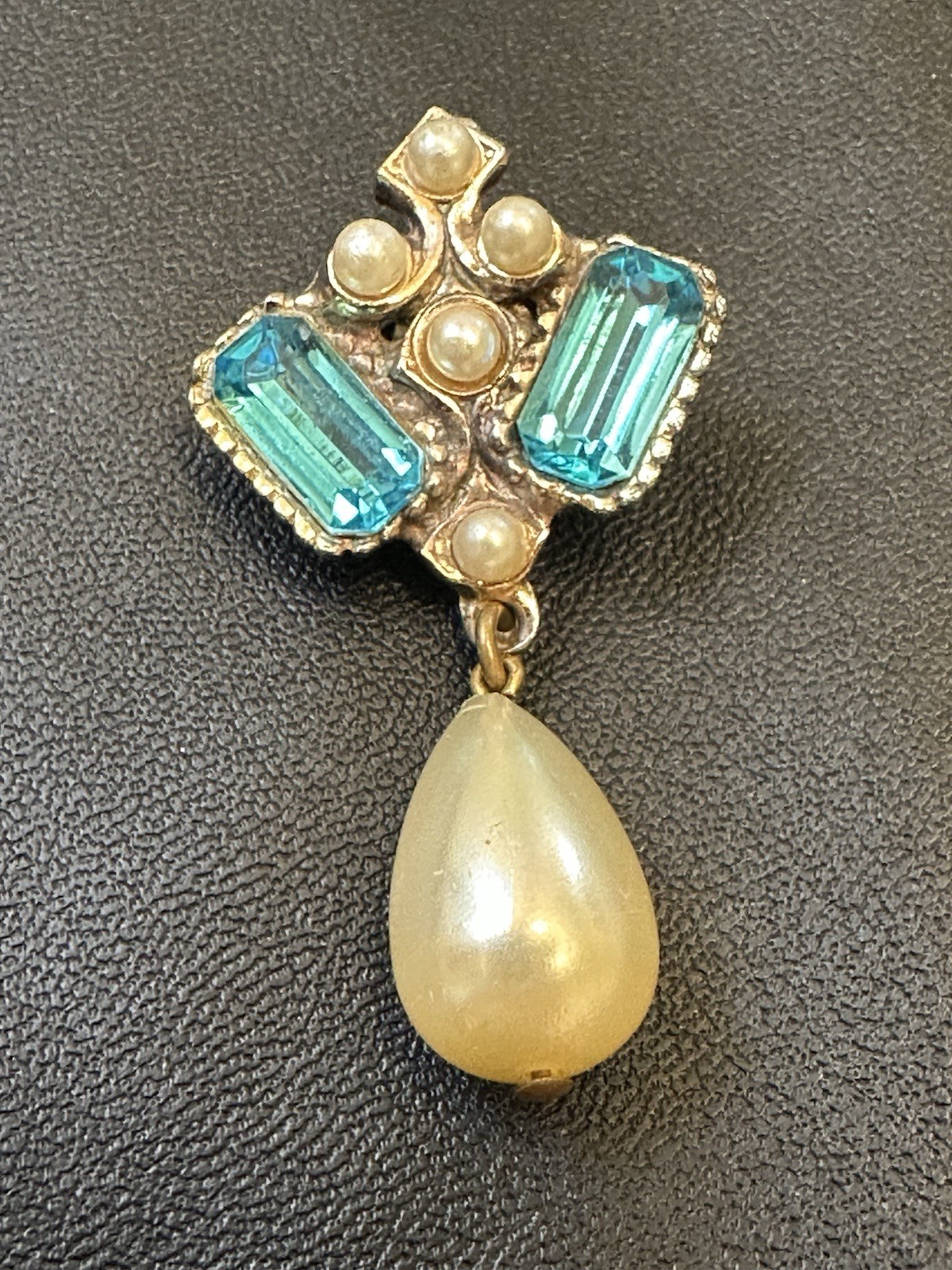 Retro Art Deco Inspired Brooch With Faux Pearls & Blue Zircon Baguette Crystals