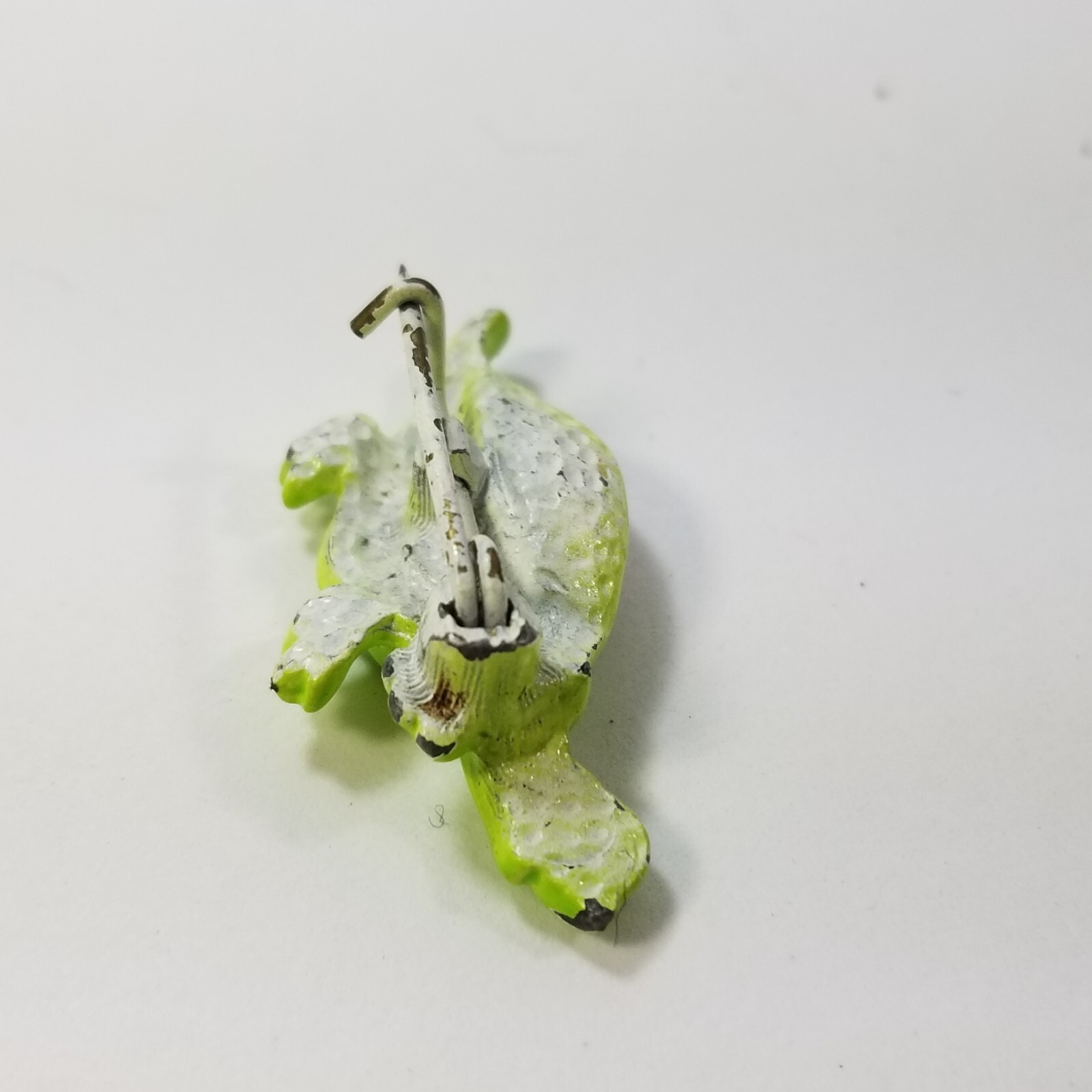 TURTLE VINTAGE GREEN ENAMEL RHINESTONE Brooch Pin