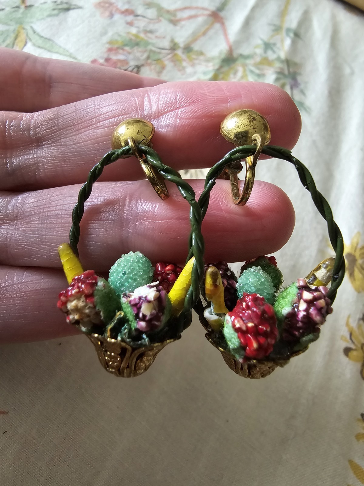Vintage 1940s Woven Fruit Basket Earrings Screw Back Kitsch Rockabilly