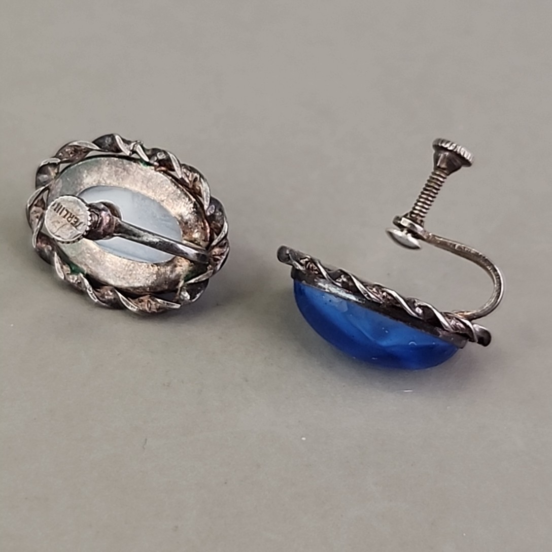 Vintage Star Sapphire Glass Screwback Earrings Blue Sterling Silver .75″